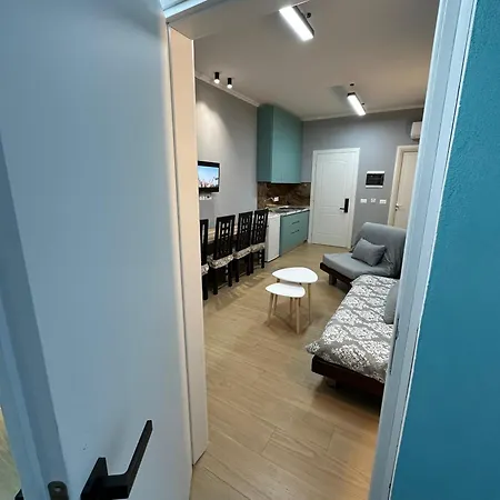 Trizone & Golem (Tirana)