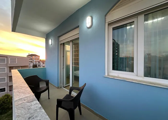 Trizone & Apartamento Golem (Tirana)