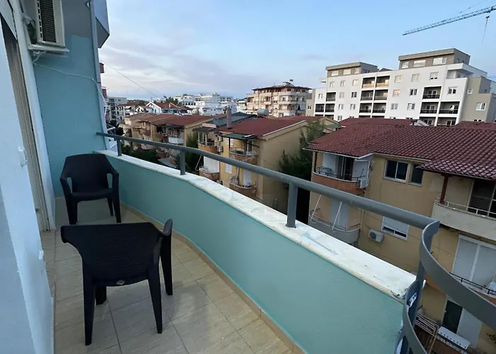 Trizone & Apartamento Golem (Tirana)